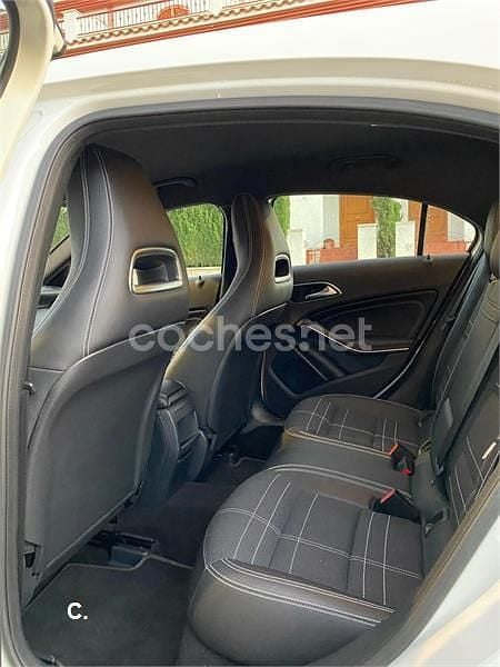 Usado Mercedes A200 Urban 136 CV (100 kW) 2015 Blanco Berlina