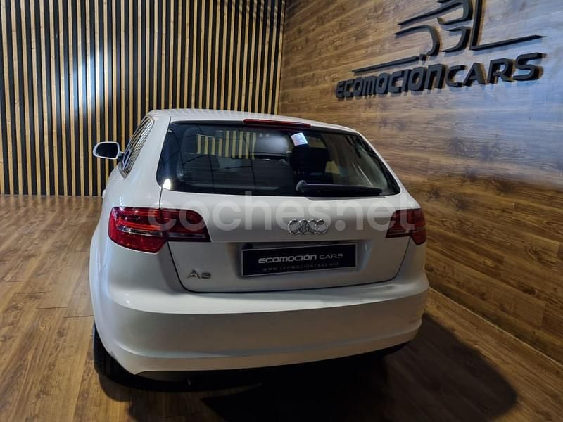 Usado Audi A3 Attraction 125 CV (91 kW) 2010 Blanco Berlina