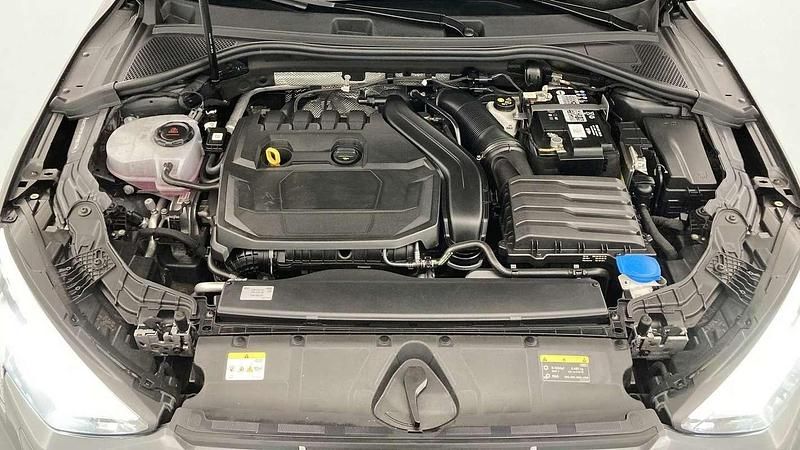 Käytetty Audi A3 S-Line 150 HP (110 kW) 2024 Hopea Farmari