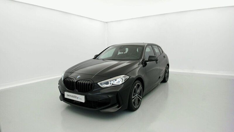 Saphirschwarz Usado 2023 BMW 118 M Sport Utilitario | 23.760 € (Buen precio) - Imagen 1/4