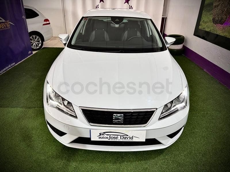 Usado Seat Leon Style 115 CV (84 kW) 2019 Blanco Berlina