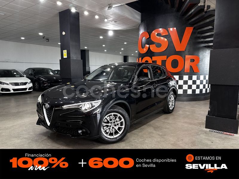 Negro Usado 2018 Alfa Romeo Stelvio Executive SUV | 20.850 € (Precio justo) - Imagen 1/4