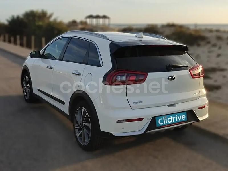 Usado Kia Niro 141 CV (103 kW) 2019 Blanco SUV