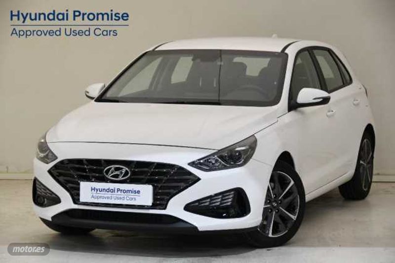 Atlas white Usado 2024 Hyundai i30 | 19.490 € (Precio justo) - Imagen 1/4