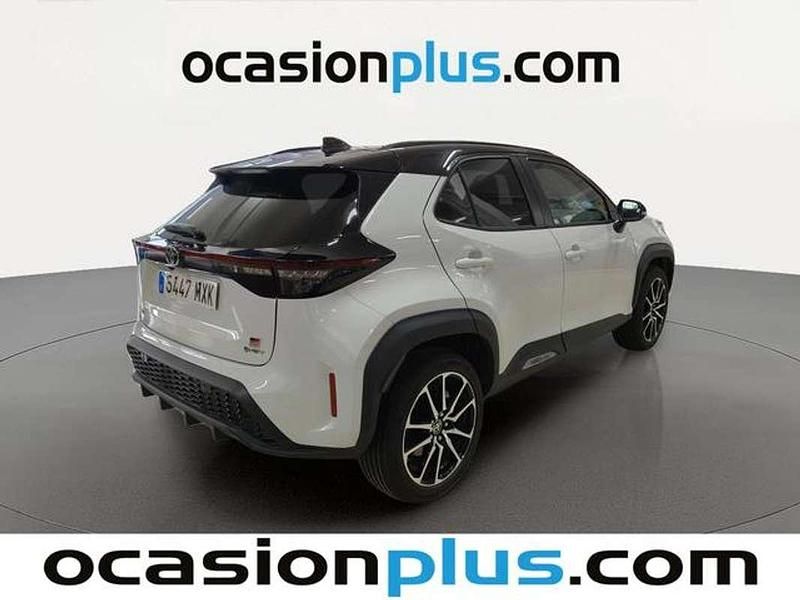 Usado Toyota Yaris Cross Sport 132 CV (97 kW) 2024 Gris SUV