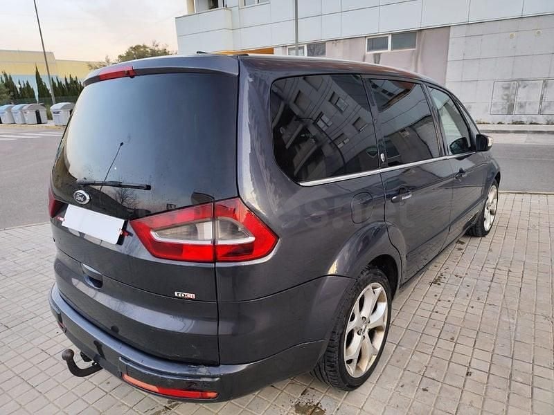 Usado Ford Galaxy Titanium 140 CV (102 kW) 2008 Negro Monovolumen