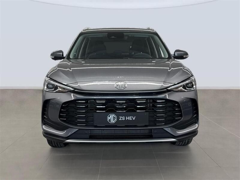 Usado MG ZS Luxury 197 CV (144 kW) 2024 Gris / plata Berlina