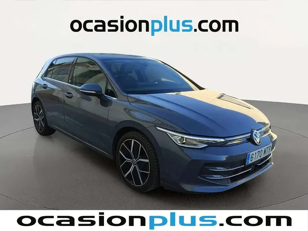 Usado VW Golf VIII 116 CV (85 kW) 2024 Gris Utilitario