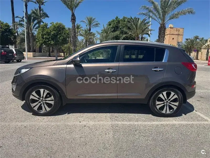 Usado Kia Sportage 135 CV (99 kW) 2012 Marrón SUV