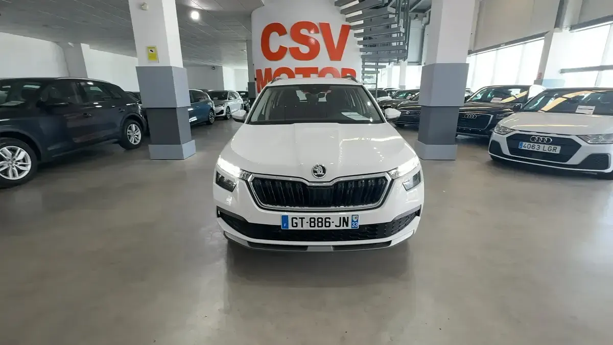 Usado Skoda Kamiq Ambition 95 CV (69 kW) 2023 Blanco SUV