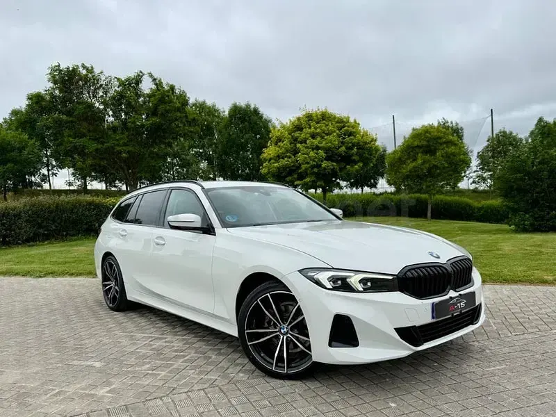 Usado BMW 318 Comfort Edition 150 CV (110 kW) 2023 Blanco Familiar