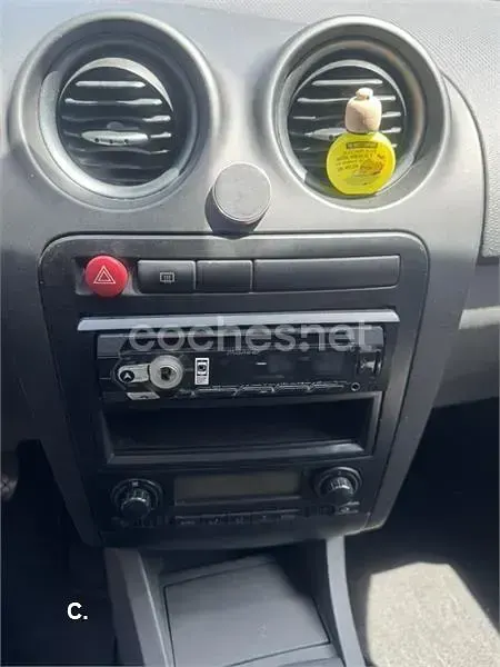 Usado Seat Ibiza Sport 80 CV (58 kW) 2006 Negro Utilitario