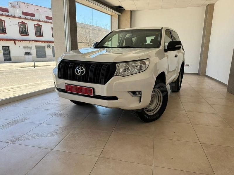 Używany Toyota Land Cruiser 177 KM (130 kW) 2020 Biały SUV