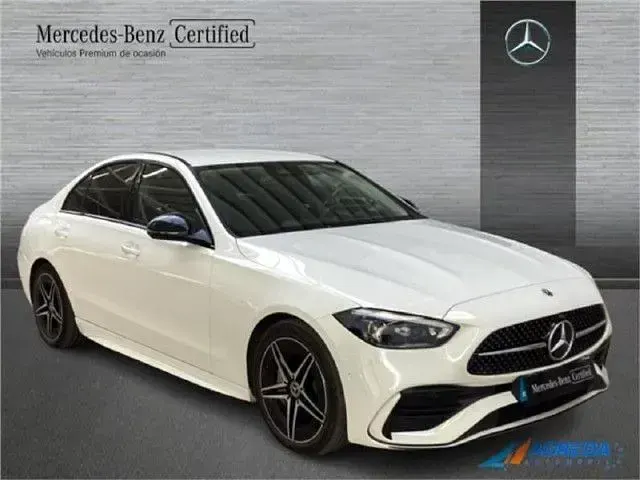 Usado Mercedes C220 200 CV (147 kW) 2023 Blanco polar