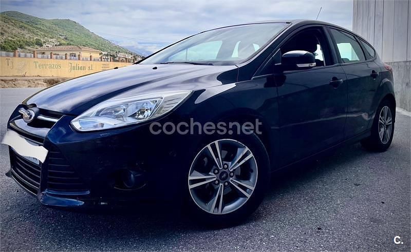 Usado Ford Focus 125 CV (91 kW) 2013 Negro Berlina