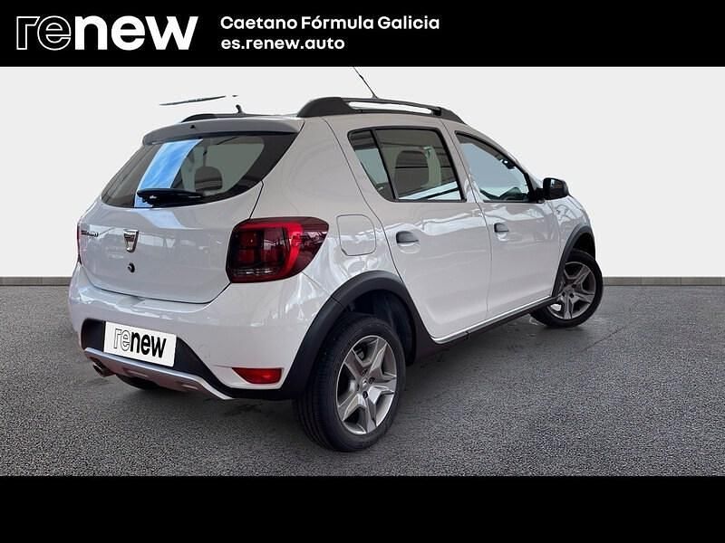 Usado Dacia Sandero Stepway Ambiance 90 CV (66 kW) 2017 Blanco Berlina