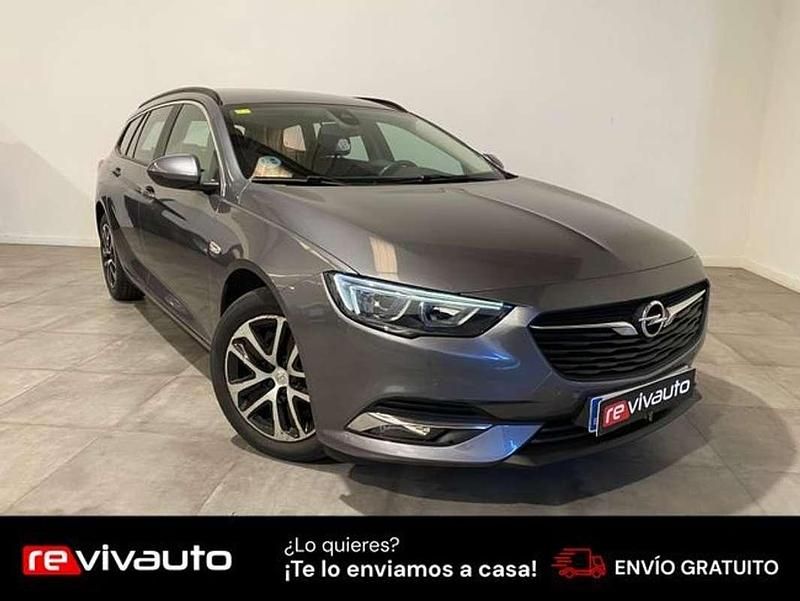 Usado Opel Insignia Selective 110 CV (80 kW) 2020 Gris Familiar