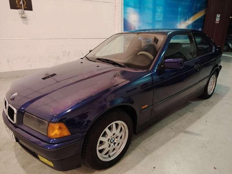 Azul Usado 1996 BMW 316 Berlina | 2190 € - Imagen 1/4