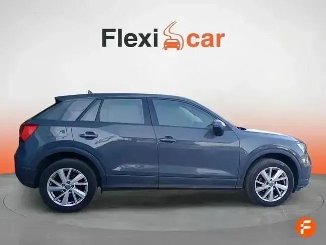 Usado Audi Q2 Advanced Plus 116 CV (85 kW) 2019 Gris SUV