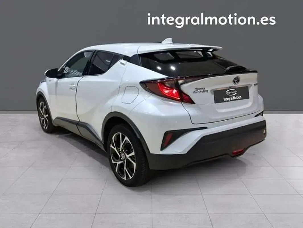 Usado Toyota C-HR Advance 122 CV (89 kW) 2021 Blanco SUV