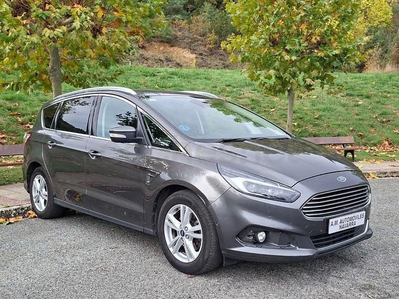 Usado Ford S-MAX ST-Line 150 CV (110 kW) 2018 Gris / plata Monovolumen