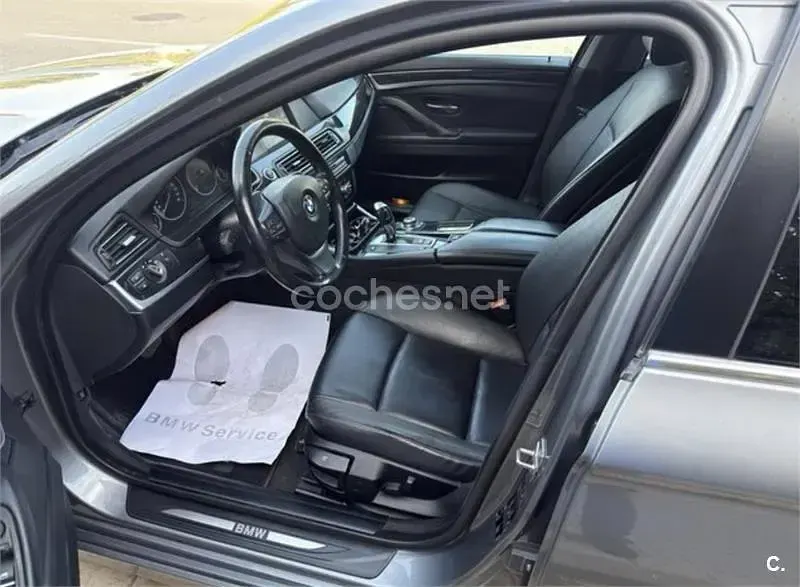Używany BMW 520 177 KM (130 kW) 2011 Szary Sedan/Limuzyna