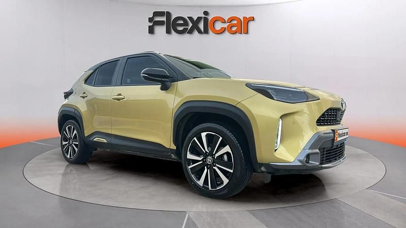 Usado Toyota Yaris Hybrid Edition 116 CV (85 kW) 2022 Amarillo