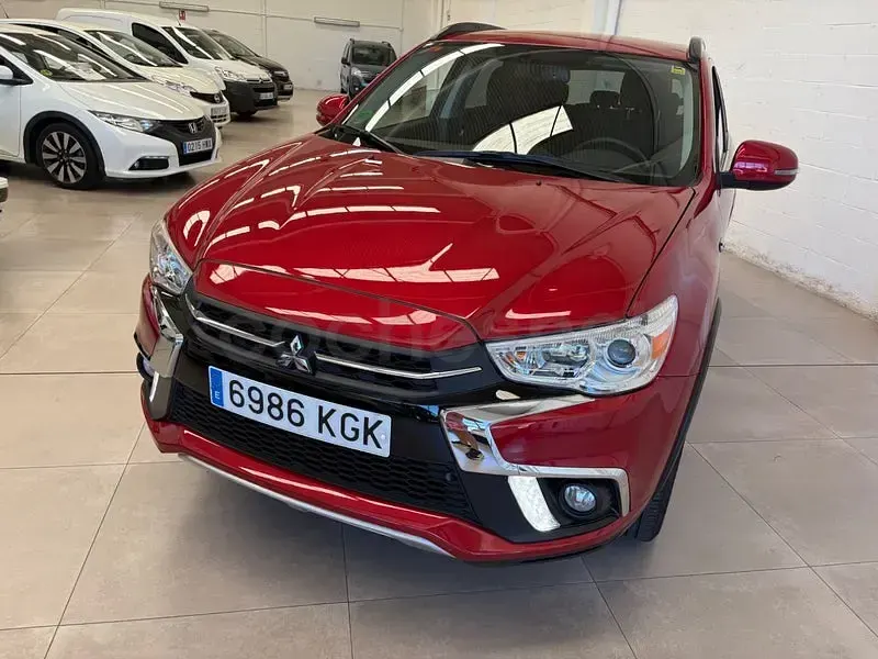 Usado Mitsubishi ASX Motion 117 CV (86 kW) 2018 Granate SUV