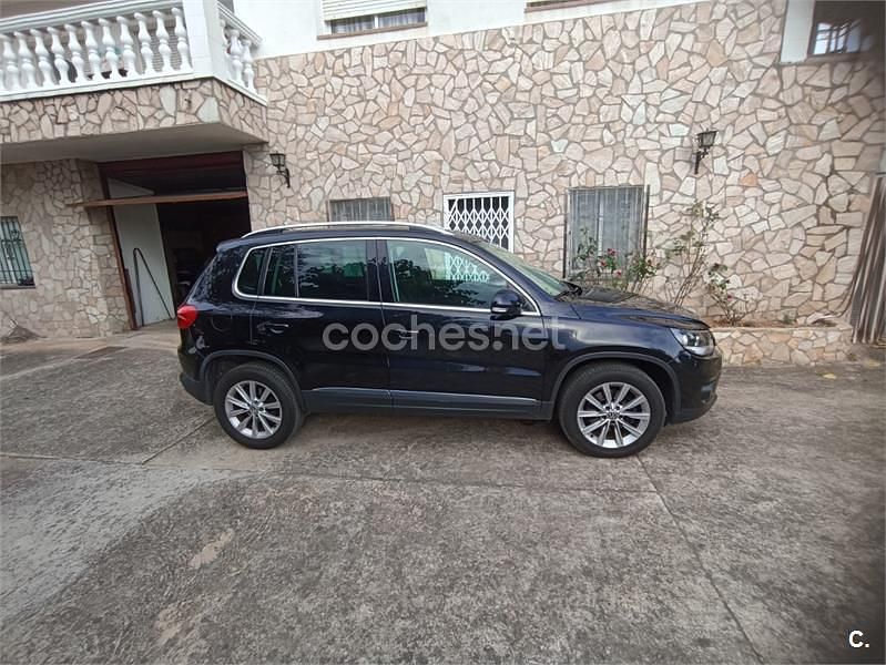 Usado VW Tiguan Sport 140 CV (102 kW) 2013 Negro SUV