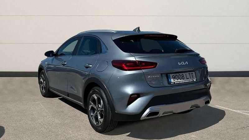 Usado Kia XCeed 116 CV (85 kW) 2021 Plateado SUV