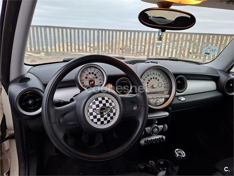 Usado Mini ONE 75 CV (55 kW) 2010 Blanco Utilitario