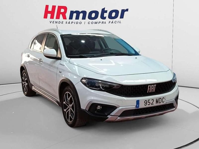 Blanco Usado 2022 Fiat Tipo Cross SUV | 13.960 € (Precio justo) - Imagen 1/4