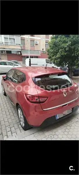 Usado Renault Clio IV Business 90 CV (66 kW) 2015 Rojo Berlina