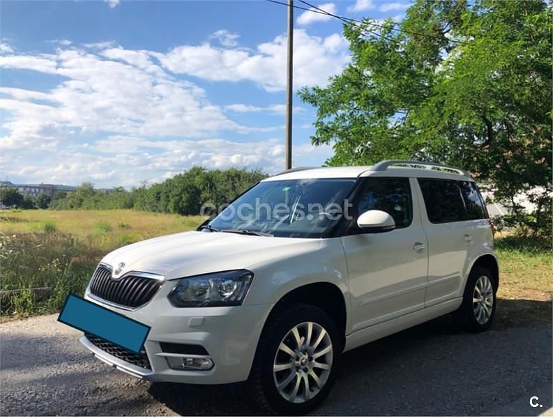Usado Skoda Yeti Style 125 CV (91 kW) 2016 Blanco SUV