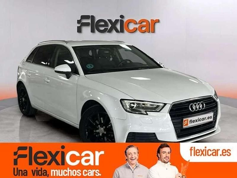 Usado Audi A3 Sportback 150 CV (110 kW) 2018 Blanco Utilitario