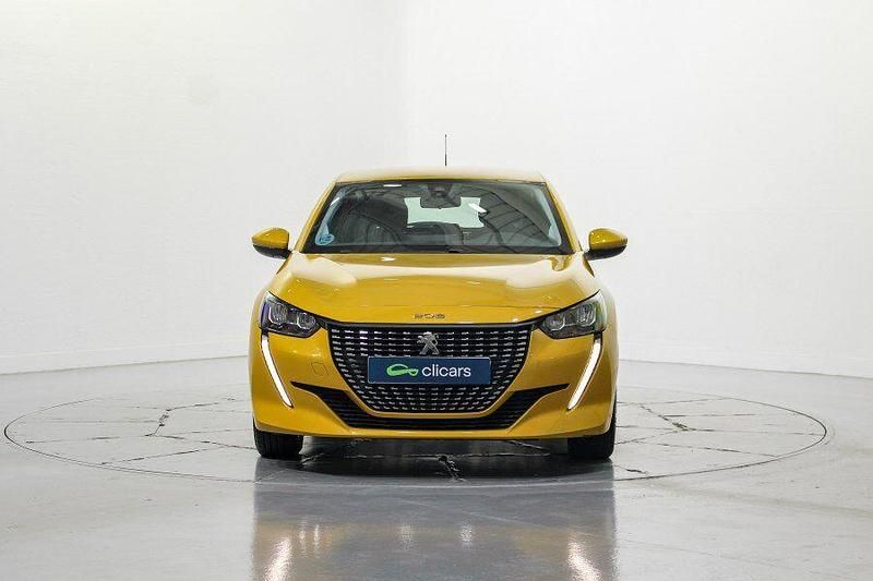 Usado Peugeot 208 Active 100 CV (73 kW) 2021 Amarillo Utilitario