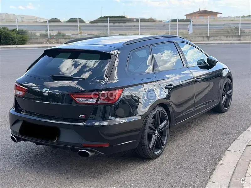 Usado Seat Leon CUPRA 280 CV (205 kW) 2016 Negro Berlina