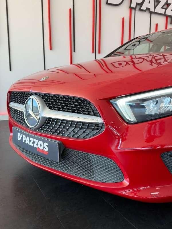 Usado Mercedes A180 116 CV (85 kW) 2019 Rojo Utilitario