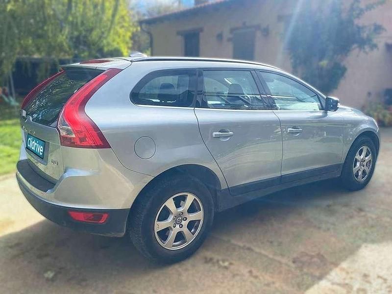 Usado Volvo XC60 Momentum 163 CV (119 kW) 2011 Gris SUV