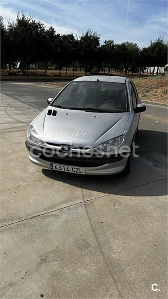 Gris / plata Usado 2004 Peugeot 206 Berlina | 2200 € (Buen precio) - Imagen 1/3