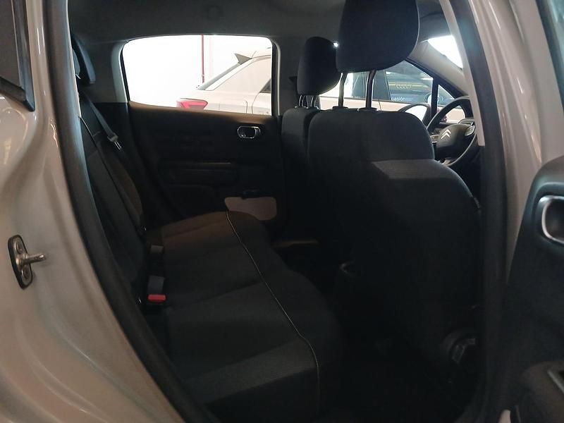 Usado Citroën C3 Feel 83 CV (61 kW) 2022 Beige arena Utilitario