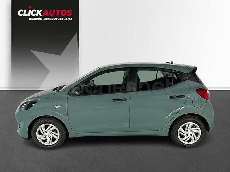 Usado Hyundai i10 67 CV (49 kW) 2024 Verde Utilitario