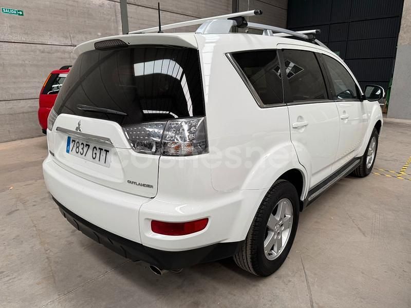 Usado Mitsubishi Outlander 147 CV (108 kW) 2010 Blanco SUV