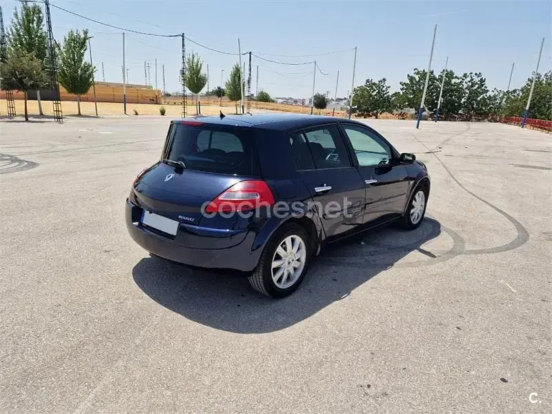 Usado Renault Mégane II Extreme 105 CV (77 kW) 2007 Negro Berlina