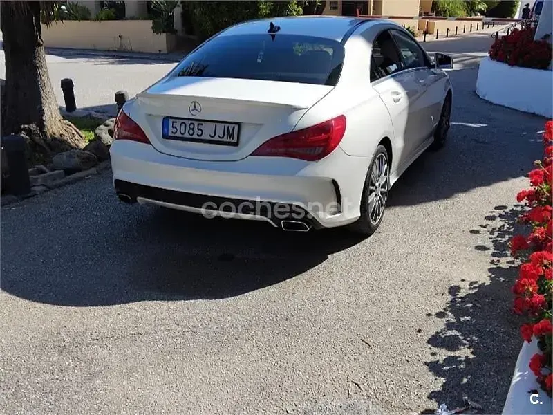 Usado Mercedes CLA200 AMG line 136 CV (100 kW) 2015 Blanco Coupe