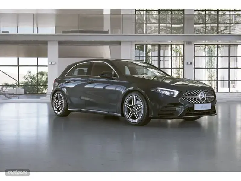 Usado Mercedes A180 115 CV (84 kW) 2021 Negro Berlina