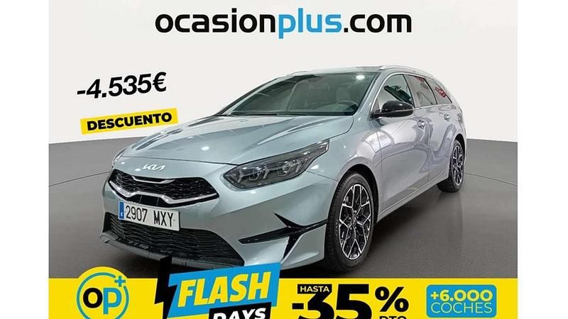 Usado Kia Ceed Style 101 CV (74 kW) 2025 Plateado Utilitario
