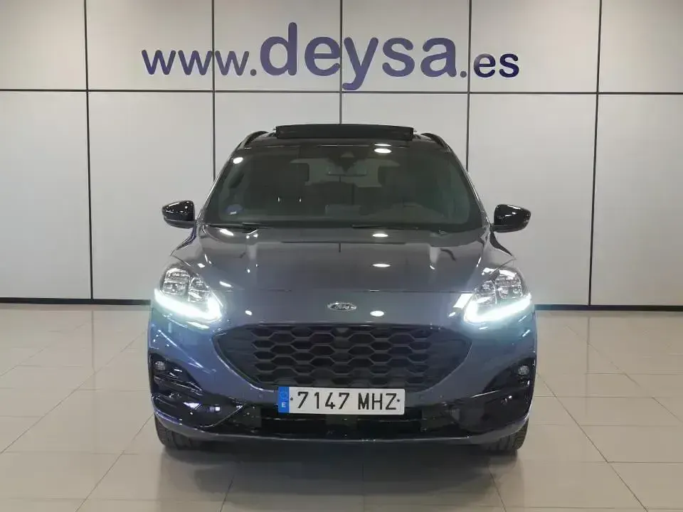 Usado Ford Kuga ST-Line X 225 CV (165 kW) 2023 Azul SUV