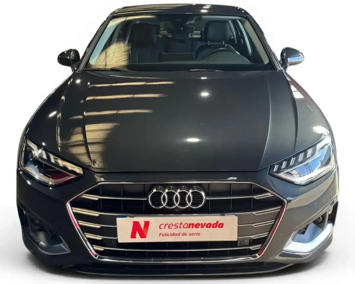 Usado Audi A4 Advanced Plus 136 CV (100 kW) 2023 Gris Berlina