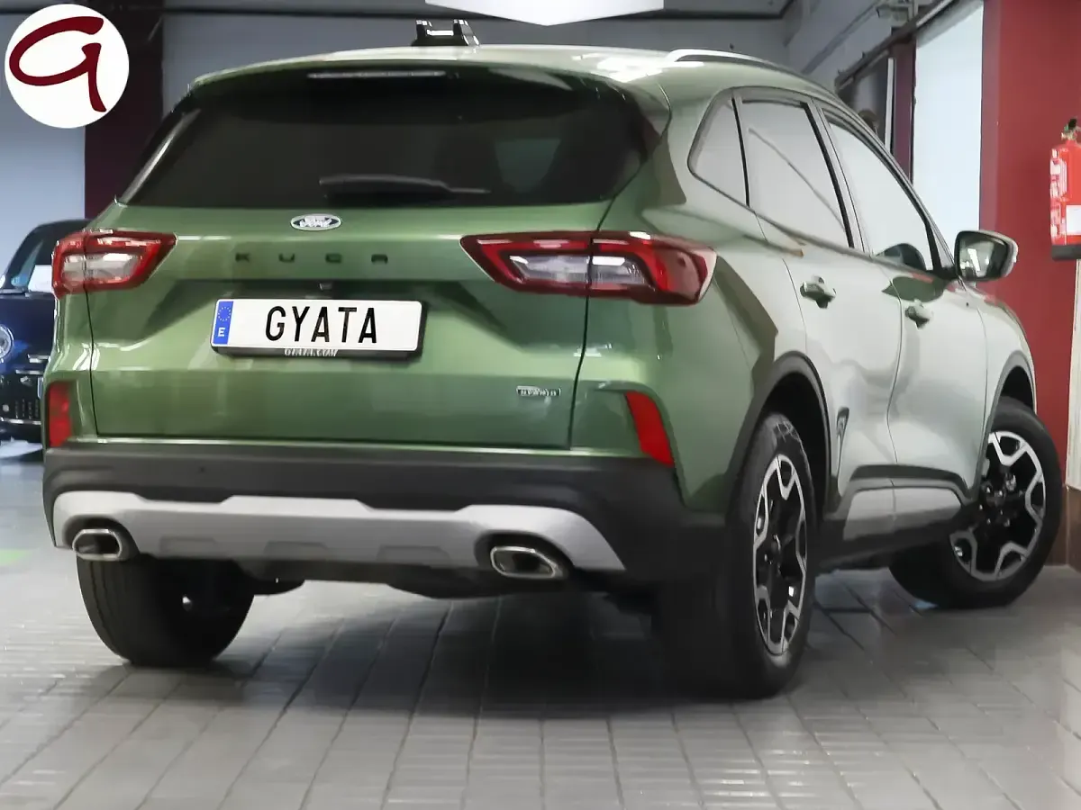 Usado Ford Kuga Active 243 CV (178 kW) 2024 Verde SUV